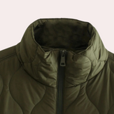 Giacca a Mantella Trapuntata – Leggera e Calda – Essenziale per il Layering Casual