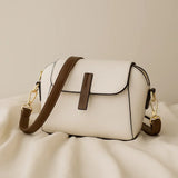 Chaya – Borsa a Tracolla Compatta in Pelle